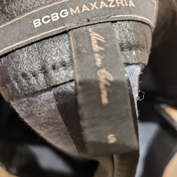 Skirt - Picture 3 of 3